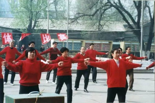 介休紡織廠60年懷舊圖片展文藝演出，看哭很多人